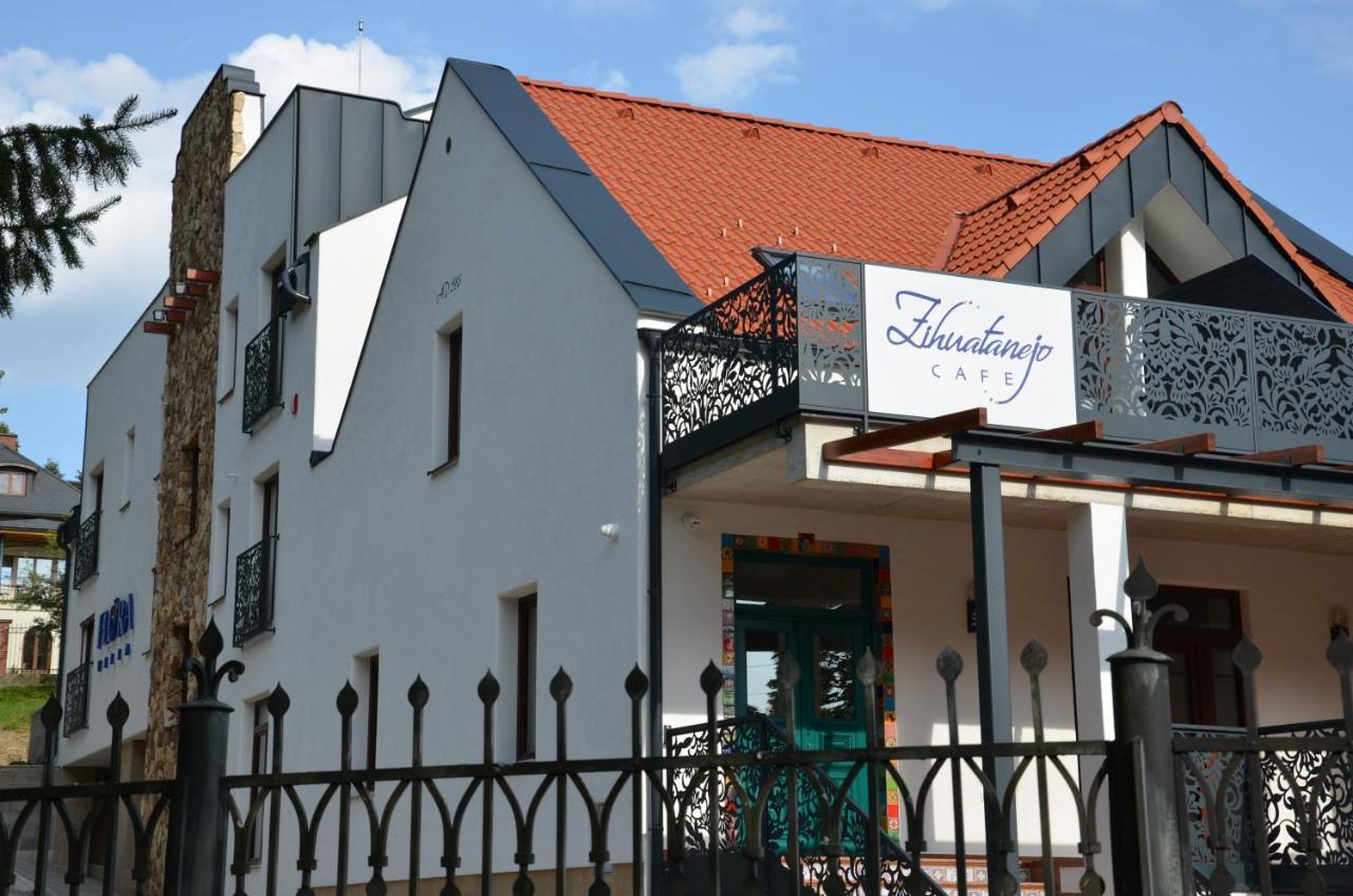 Floravilla Rajecké Teplice エクステリア 写真